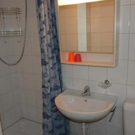 شقة Henry - 2- Stock Appartement-fewo- Dusche Oder Bad- Wc 12-bettwohnung By Interhome